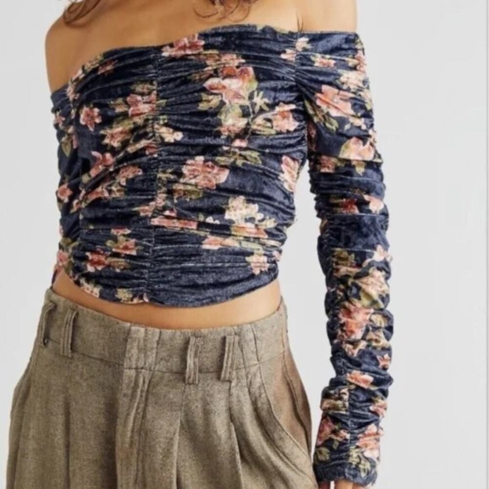 New Free People Reina Top FLORAL VELVET $88 XS Blue Long Sleeve Off The Shoulder